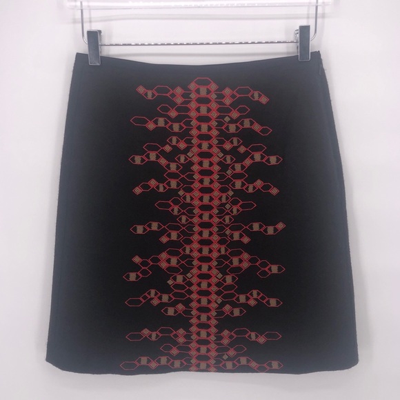 W by Worth Dresses & Skirts - W BY WORTH Geometric Pattern Winter Miniskirt